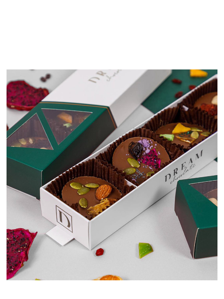 Dream Milk Chocolate Mendiants With Nuts and Dried Fruits 100g