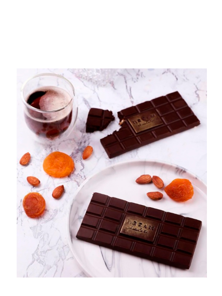 Dream Dark Chocolate Bar With Almonds & Apricot 115g