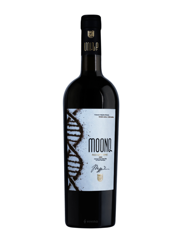 MOONQ Red Dry Wine - Nrneni 750ml